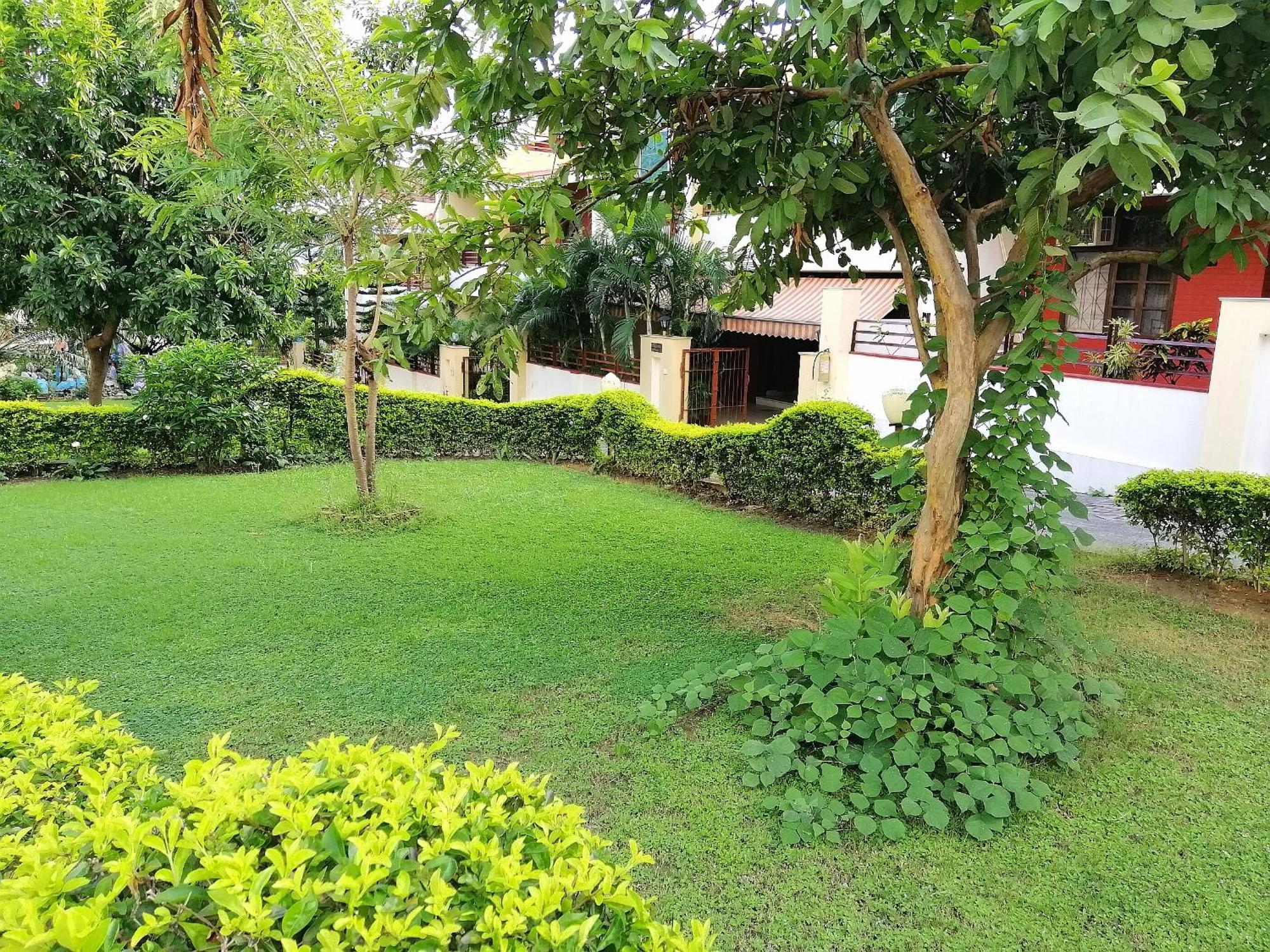 Ganga Vatika Boutique Hotel, Rishīkesh Dış mekan fotoğraf